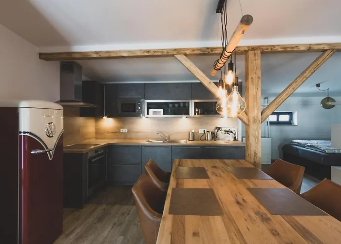 Modernes Loft Vor Den Toren Des Chiemgaus Appartement *